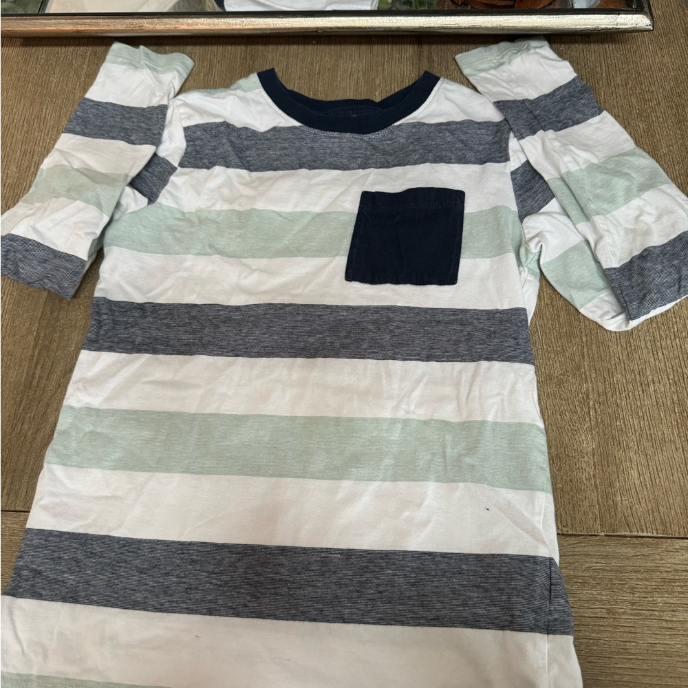 H&M boys tshirt long sleeves size 8